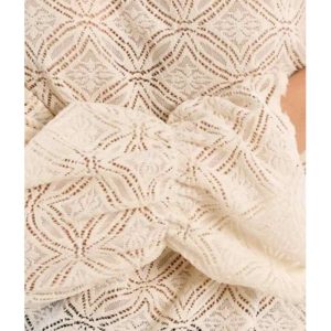 BLOUSE DENTELLE SEMI-TRANSPARENTE COL MONTANT - MOLLY BRACKEN