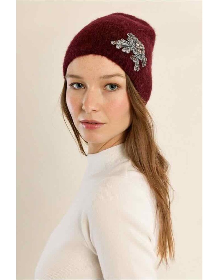 BONNET DUVETEUX BROCHE BRODÉE ROUGE FONCÉ - MOLLY BRACKEN