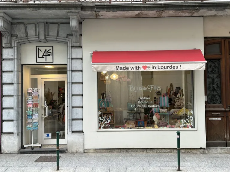 BRINS DE FILLES — photo de la fiche de référence
