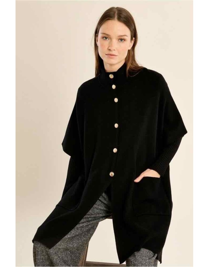 CAPE EN MAILLE NOIRE BOUTONNÉE - MOLLY BRACKEN